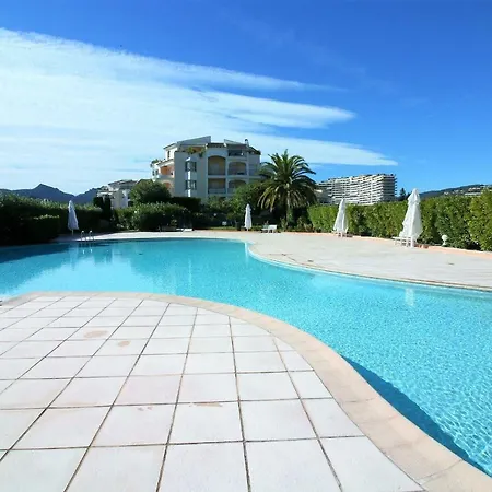 Ile De Cannes Marina Vi